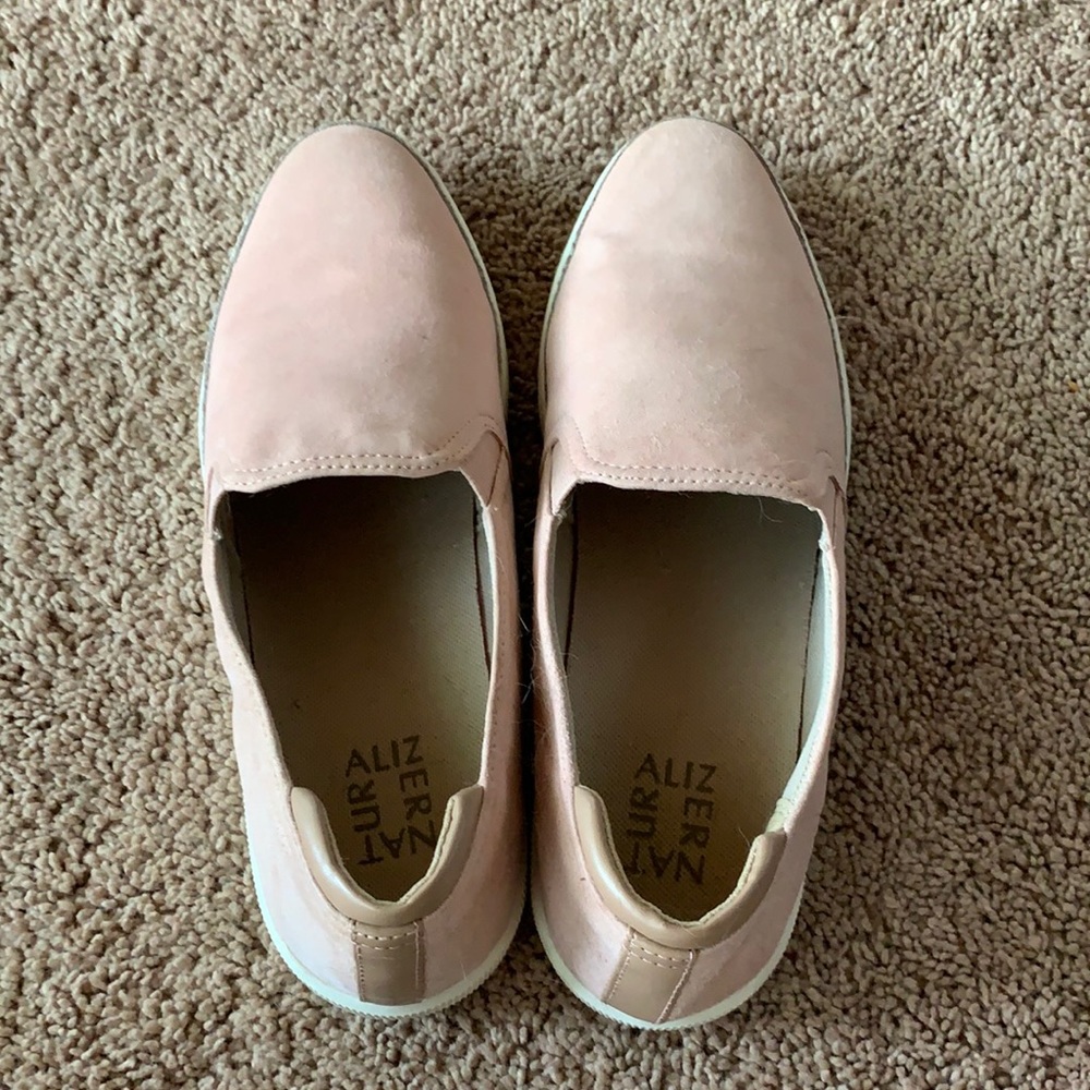 Ladies size 10 shoes